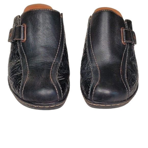 Sofft Dory Clogs, Black Floral Embossed Leather, Heeled Slip On Mule, Size 9M - Picture 6 of 11
